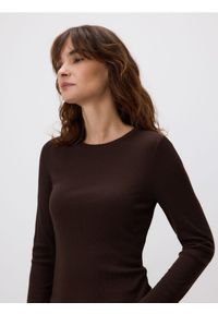Reserved - Bluzka z wełną - ciemnobrązowy. Kolor: brązowy. Materiał: wełna #1