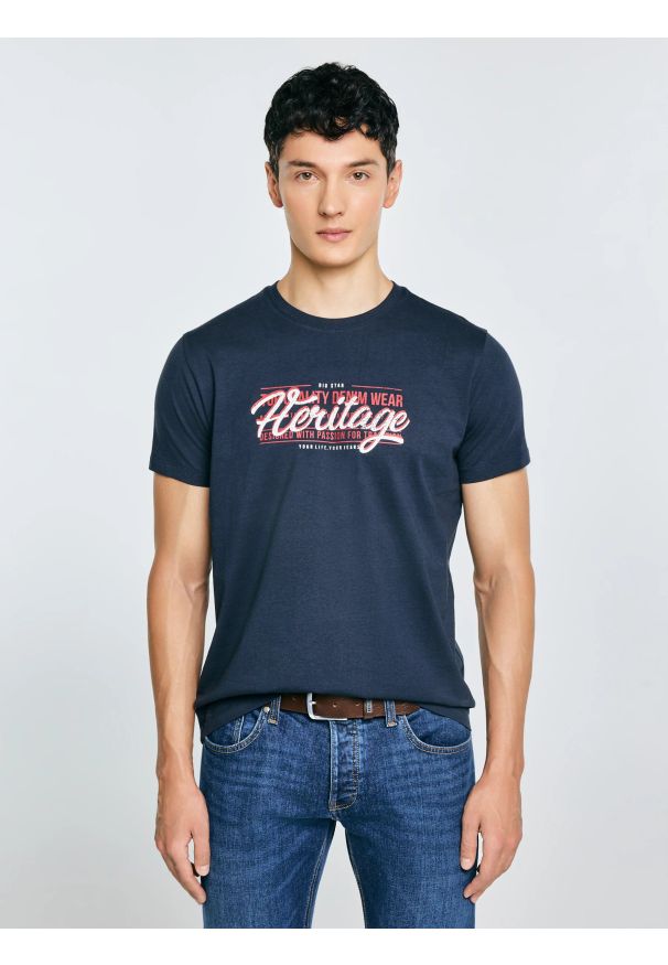 Big-Star - Koszulka męska z nadrukiem granatowa Keren 403. Kolor: niebieski. Materiał: bawełna. Wzór: nadruk