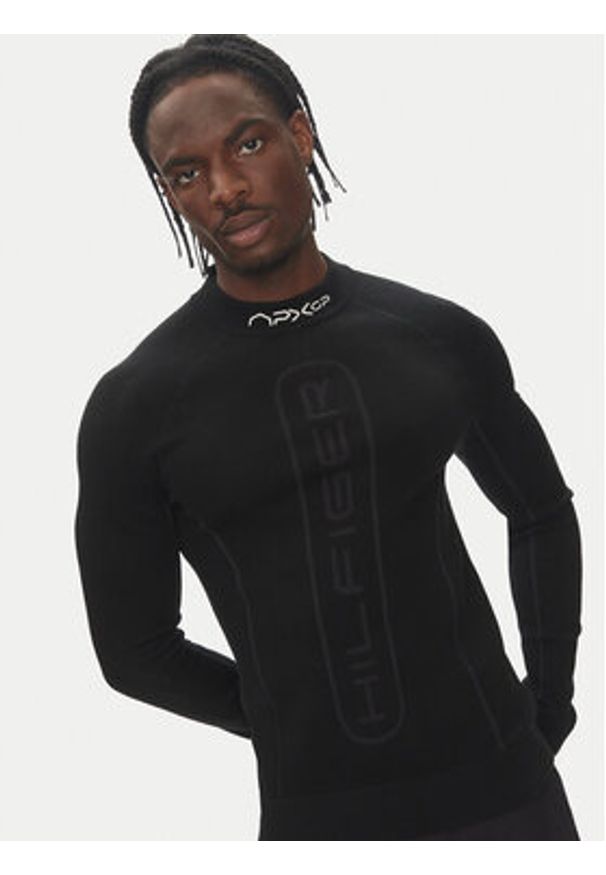 TOMMY HILFIGER - Tommy Hilfiger Longsleeve F1 Movie MW0MW41383 Czarny Slim Fit. Kolor: czarny. Materiał: bawełna. Długość rękawa: długi rękaw