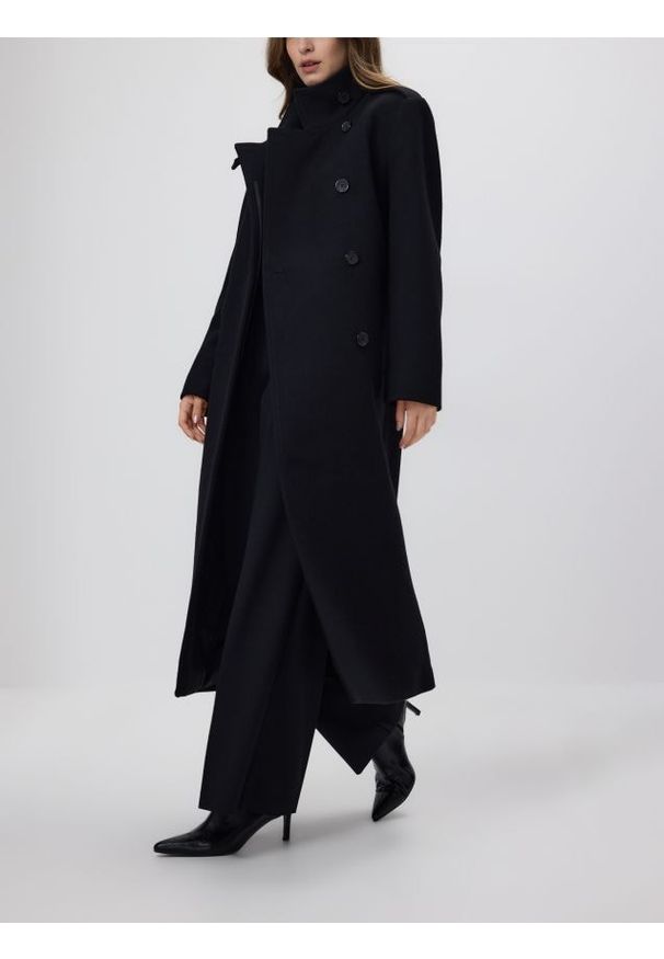 Reserved - Płaszcz z dodatkiem wełny - czarny. Kolor: czarny. Materiał: wełna. Styl: klasyczny