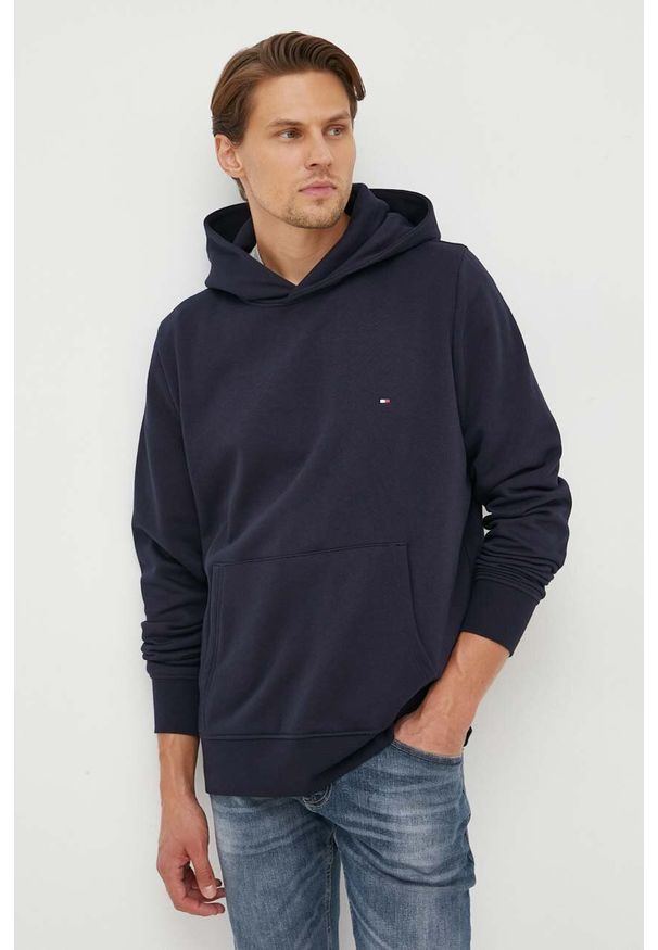 TOMMY HILFIGER - Tommy Hilfiger bluza męska kolor granatowy z kapturem gładka. Typ kołnierza: kaptur. Kolor: niebieski. Wzór: gładki
