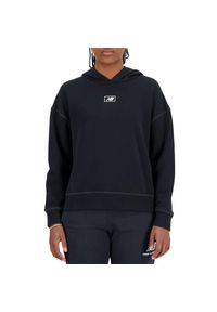 Bluza New Balance WT33512BK - czarna. Okazja: na co dzień. Typ kołnierza: kaptur. Kolor: czarny. Materiał: bawełna, prążkowany, materiał, poliester. Styl: klasyczny, casual #1