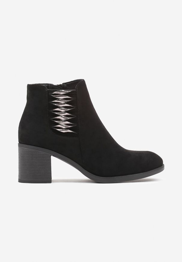 Born2be - Czarne Botki na Obcasie Ozdobione Metaliczną Wstawką Ittora. Okazja: na co dzień. Kolor: czarny. Materiał: jeans. Wzór: aplikacja. Obcas: na obcasie. Styl: wizytowy, elegancki, casual. Wysokość obcasa: średni