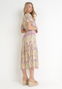Born2be - Żółta Rozkloszowana Sukienka Midi z Gumką w Talii i Materiałowym Paskiem Shagumi. Kolor: żółty. Materiał: materiał. Sezon: wiosna, lato. Długość: midi #4