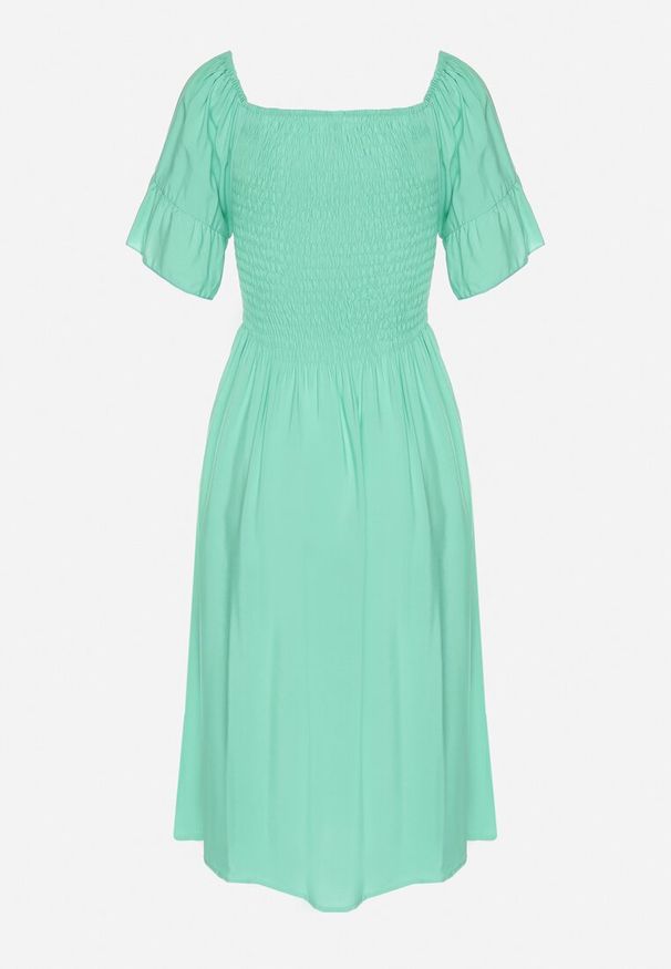 Born2be - Jasnozielona Rozkloszowana Sukienka Bawełniana z Bufiastymi Rękawami i Elastyczną Górą Veliova. Okazja: na co dzień. Kolor: zielony. Materiał: bawełna. Styl: casual, elegancki