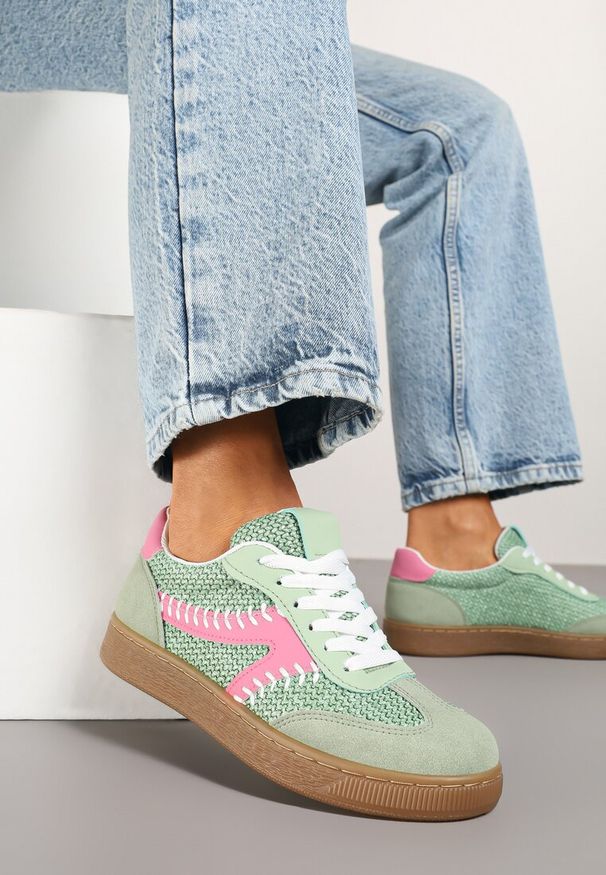 Born2be - Jasnozielone Sneakersy Kultowe Tenisówki z Ozdobnymi Przeszyciami i Tweedem Koriarea. Okazja: na co dzień. Kolor: zielony. Materiał: jeans