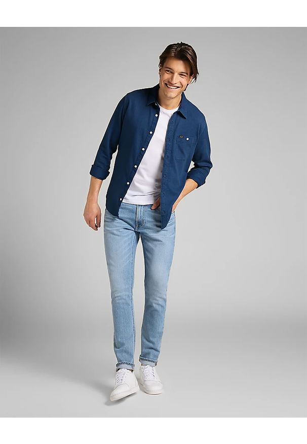Lee - MĘSKIE SPODNIE JEANSOWE LEE LUKE WORN NEW HILL L719MWIR 112140735