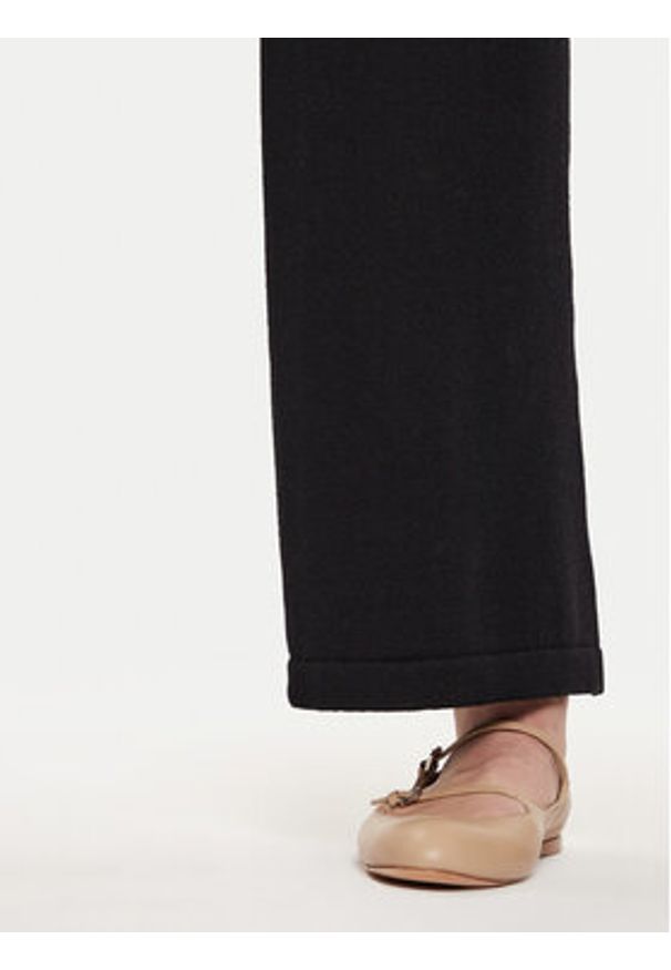 Max Mara Leisure Spodnie dzianinowe Epopea 24263360 Czarny Relaxed Fit. Kolor: czarny. Materiał: wełna