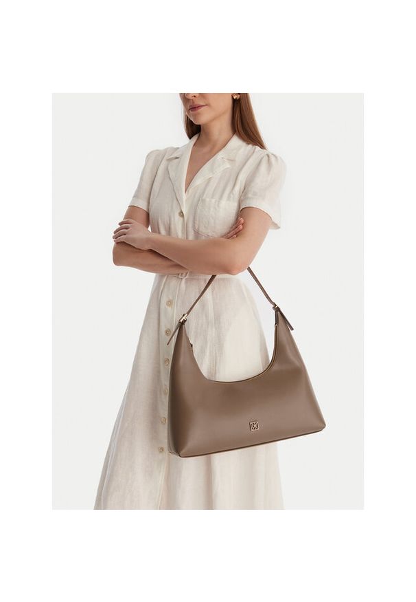 Torebka Calvin Klein. Kolor: beżowy