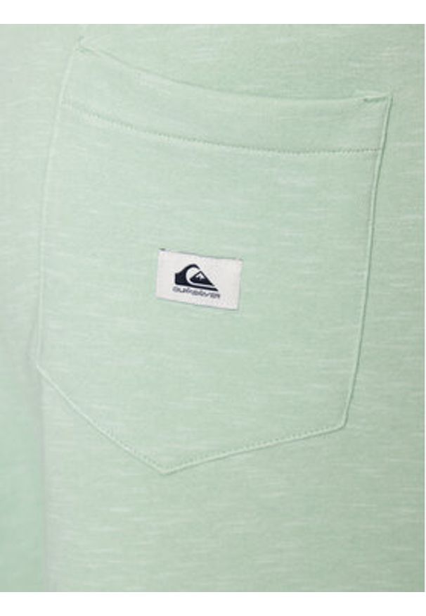 Quiksilver Szorty sportowe Bayrise EQYFB03322 Zielony Regular Fit. Kolor: zielony. Materiał: bawełna. Styl: sportowy