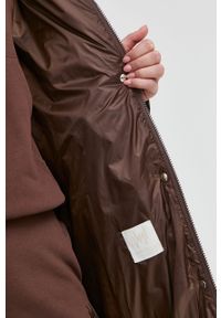 Marella kurtka puchowa damska kolor brązowy zimowa. Okazja: na co dzień. Typ kołnierza: kaptur. Kolor: brązowy. Materiał: puch. Sezon: zima. Styl: casual #5