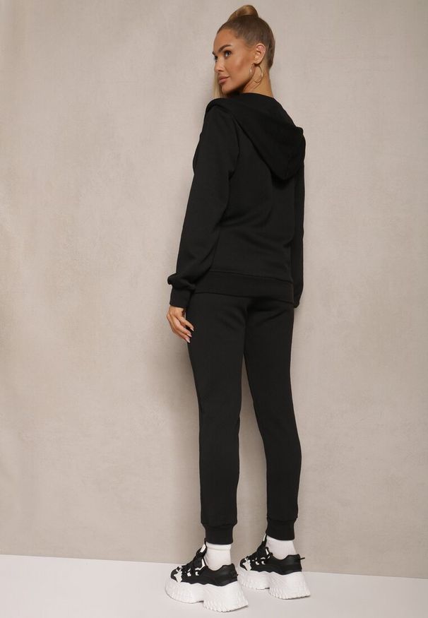 Renee - Czarny Casualowy Komplet Dresowy z Domieszką Bawełny Bluza z Kapturem i Spodnie Joggery Sineva. Kolor: czarny. Materiał: bawełna, dresówka