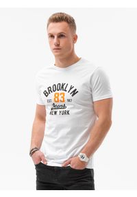 Ombre Clothing - T-shirt męski z nadrukiem S1434 V-19B - biały - XXL. Kolor: biały. Materiał: bawełna. Wzór: nadruk. Styl: klasyczny