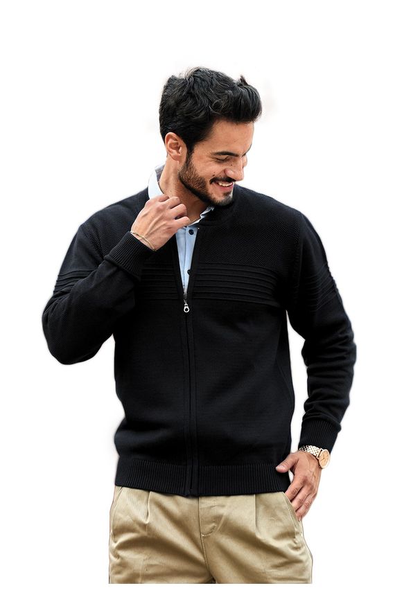 M. Lasota - polski producent - Czarny rozpinany sweter męski kardigan SL13 Lukas. Typ kołnierza: kołnierzyk stójkowy. Kolor: czarny. Materiał: akryl, bawełna. Wzór: gładki. Styl: sportowy, elegancki