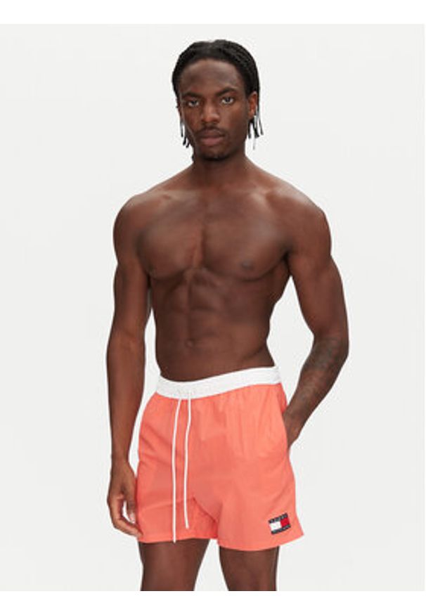 TOMMY HILFIGER - Tommy Hilfiger Szorty kąpielowe UM0UM03455 Różowy Slim Fit. Kolor: różowy. Materiał: syntetyk