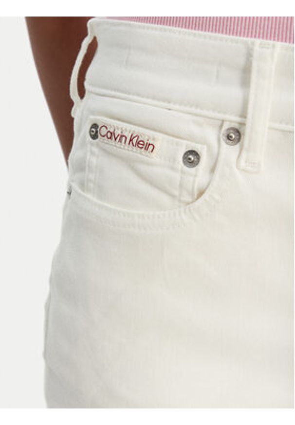 Calvin Klein Jeans Jeansy LV047F746G Biały Flare Fit. Kolor: biały
