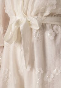 Born2be - Beżowy Kopertowy Kombinezon z Tencelu Ozdobiony Kwiatkami 3D i Cekinami Adralila. Okazja: na co dzień. Kolor: beżowy. Materiał: materiał, poliester. Wzór: aplikacja, kwiaty. Styl: elegancki, klasyczny, casual #2