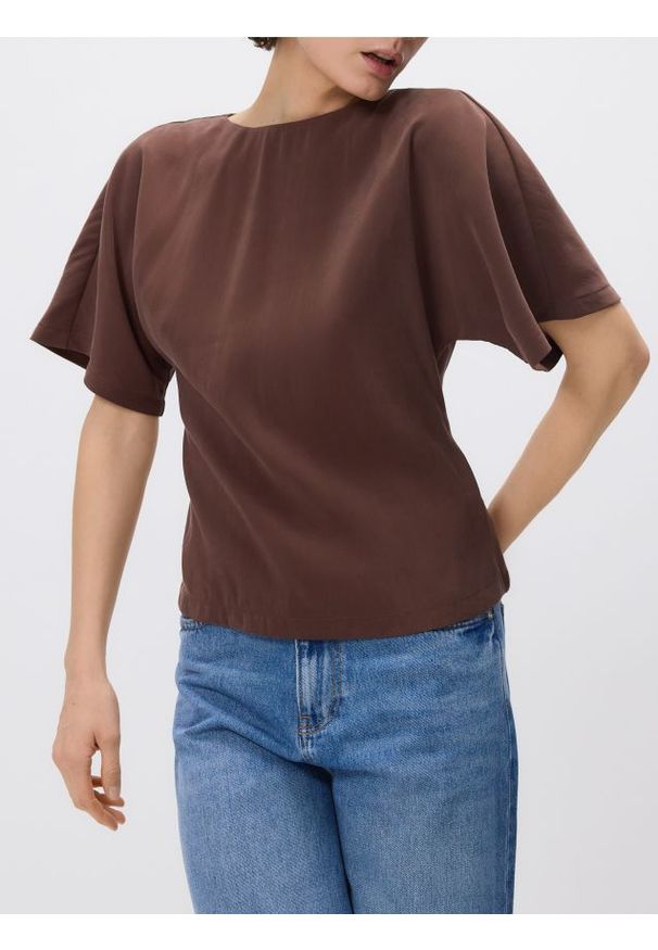 Reserved - T-shirt z modalem - brązowy. Kolor: brązowy. Materiał: dzianina