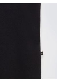 Big-Star - Top damski z kontrastowym wykoŅczeniem czarny Lessa 906. Kolor: czarny. Materiał: dzianina. Wzór: gładki. Styl: elegancki, klasyczny, sportowy #2