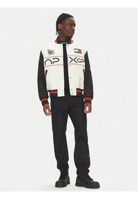TOMMY HILFIGER - Tommy Hilfiger Kurtka bomber F1 Movie MW0MW41367 Écru Regular Fit. Materiał: syntetyk #4