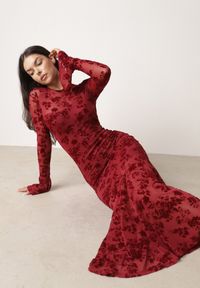 Born2be - Czerwona Siateczkowa Sukienka Koktajlowa VICES z Welurowym Wzorem w Kwiaty Azimene. Okazja: na ślub cywilny, na wesele, na imprezę. Kolor: czerwony. Materiał: welur. Długość rękawa: długi rękaw. Wzór: kwiaty. Styl: wizytowy #4