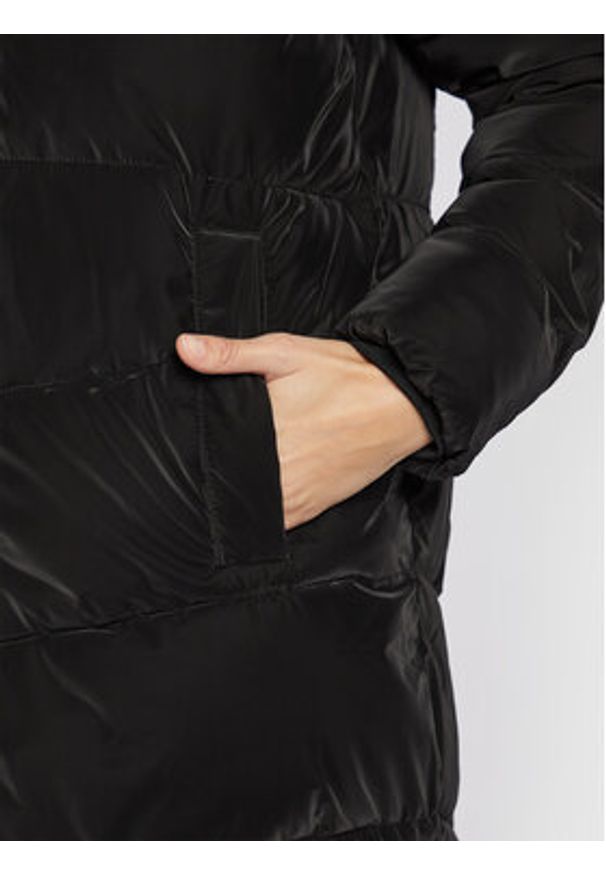 CMP Kurtka zimowa 32K3106 Czarny Regular Fit. Kolor: czarny. Materiał: syntetyk. Sezon: zima