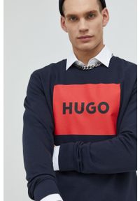 Hugo bluza bawełniana 50467944 z nadrukiem. Okazja: na co dzień. Kolor: niebieski. Materiał: bawełna. Wzór: nadruk. Styl: casual #4