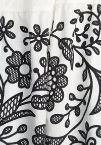 Born2be - Biało-Czarna Rozkloszowana Spódnica z Wiskozy w Kwiatowy Wzór Masterore. Okazja: do pracy, na co dzień. Kolor: biały. Materiał: wiskoza. Wzór: kwiaty. Styl: casual #3