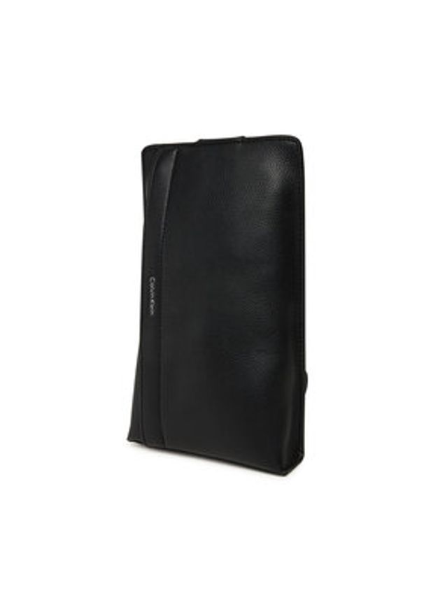 Calvin Klein Saszetka Raised Square Sling LV04D3271G Czarny. Kolor: czarny. Materiał: skóra