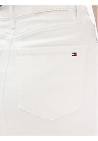 TOMMY HILFIGER - Tommy Hilfiger Spódnica jeansowa WW0WW41341 Biały Regular Fit. Kolor: biały. Materiał: bawełna #3