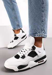 Renee - Białe Sznurowane Sneakersy z Zaczepami na Płaskiej Grubej Podeszwie Dianybon. Kolor: biały. Materiał: materiał. Szerokość cholewki: normalna #2