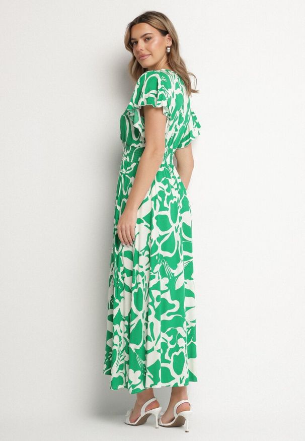 Born2be - Zielona Sukienka z Wiskozy z Kopertowym Dekoltem w Abstrakcyjny Wzór Taslevi. Okazja: na co dzień. Typ kołnierza: dekolt kopertowy. Kolor: zielony. Materiał: wiskoza. Typ sukienki: kopertowe. Styl: klasyczny, casual, elegancki