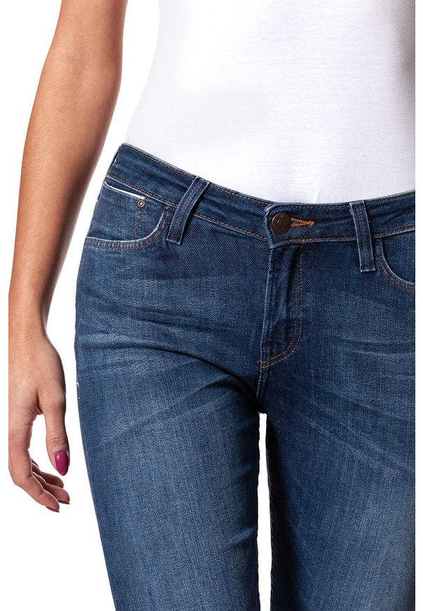 Lee - LEE SCARLETT SELVAGE ROEBLING WORN L31RBDMJ. Stan: podwyższony