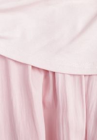 Born2be - Różowa Bawełniana Sukienka Koktajlowa na Ramiączkach z Asymetryczną Górą Thelis. Okazja: na co dzień. Typ kołnierza: dekolt kwadratowy. Kolor: różowy. Wzór: gładki. Typ sukienki: asymetryczne. Materiał: bawełna. Długość rękawa: na ramiączkach. Sezon: lato. Styl: wizytowy #3