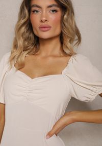 Renee - Beżowa Sukienka Wieczorowa z Hiszpańskim Dekoltem i Rozcięciem Vikiya. Kolor: beżowy. Materiał: tkanina. Sezon: lato. Styl: wizytowy #3