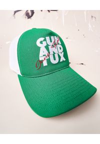 GUNS & TUXEDOS - Biało-zielona czapka z daszkiem. Kolor: biały. Materiał: tkanina. Wzór: aplikacja #4