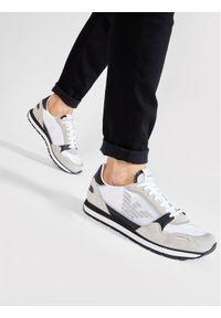 Emporio Armani Sneakersy X4X537 XM678 N638 Biały. Kolor: biały #3