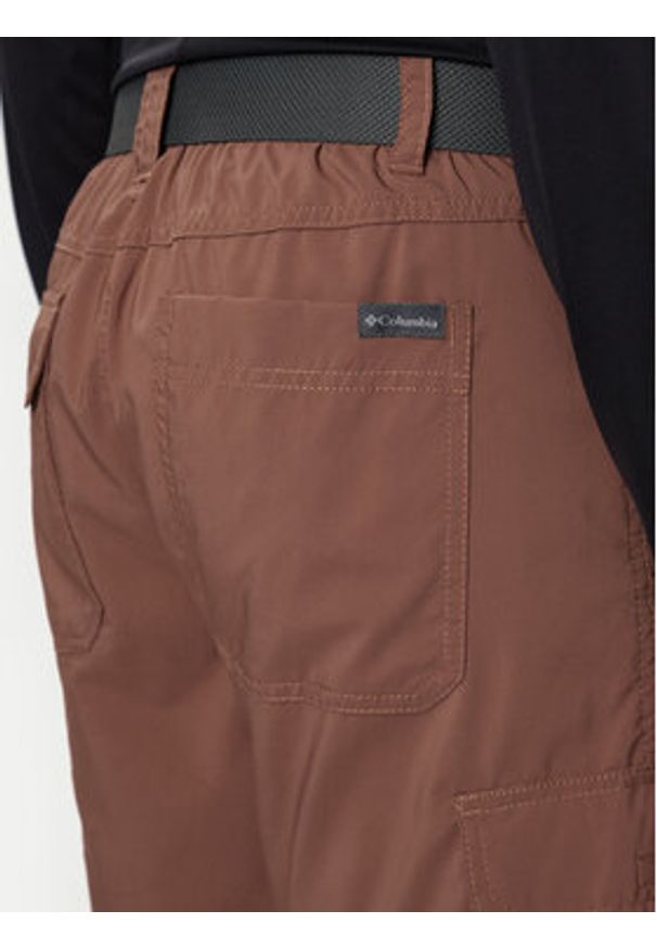 columbia - Columbia Szorty materiałowe Silver Ridge™ Utility Cargo Short 2030744 Brązowy Regular Fit. Kolor: brązowy. Materiał: syntetyk