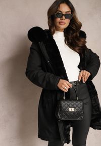 Renee - Czarna Kurtka ze Ściągaczem i Kapturem z Futerkiem Selentia. Okazja: na co dzień. Typ kołnierza: kaptur. Kolor: czarny. Materiał: futro. Styl: casual #4