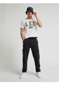 Lee - MĘSKIE SPODNIE MATERIAŁOWE LEE CARGO PANT WASHED BLACK 112333668. Materiał: materiał