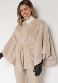 Born2be - Beżowe Ponczo z Futerkiem i Wiązanym Paskiem Monalena. Okazja: na co dzień, na spotkanie biznesowe, do pracy. Kolor: beżowy. Materiał: futro. Styl: casual, biznesowy, elegancki #6