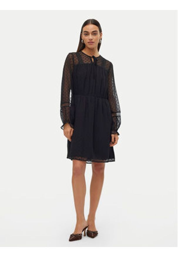 Vero Moda Sukienka codzienna Leah 10314693 Czarny Regular Fit. Okazja: na co dzień. Kolor: czarny. Materiał: syntetyk. Typ sukienki: proste. Styl: casual