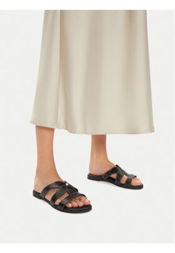 Lasocki Klapki RST-ARENA-69 Czarny. Kolor: czarny. Materiał: skóra