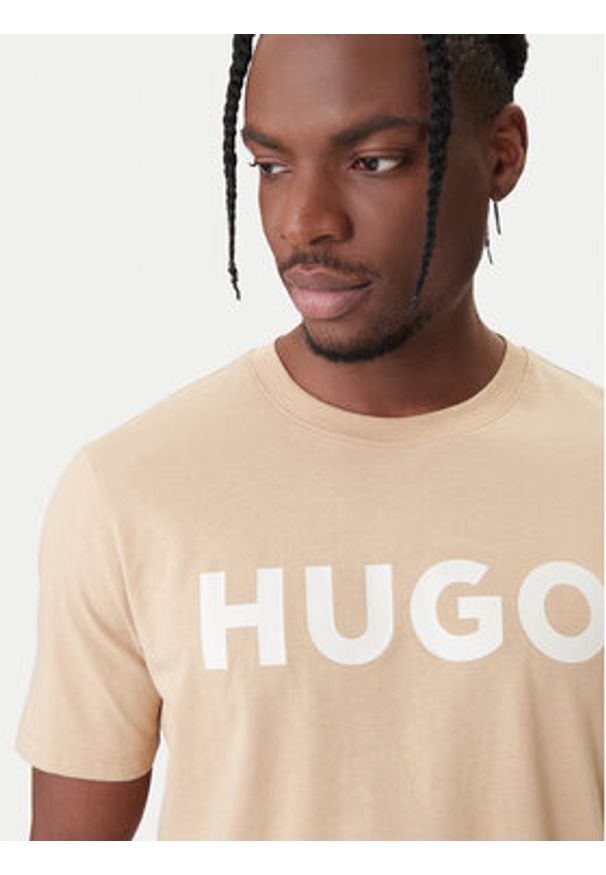 Hugo - HUGO T-Shirt Dulivio 50467556 Beżowy Regular Fit. Kolor: beżowy. Materiał: bawełna