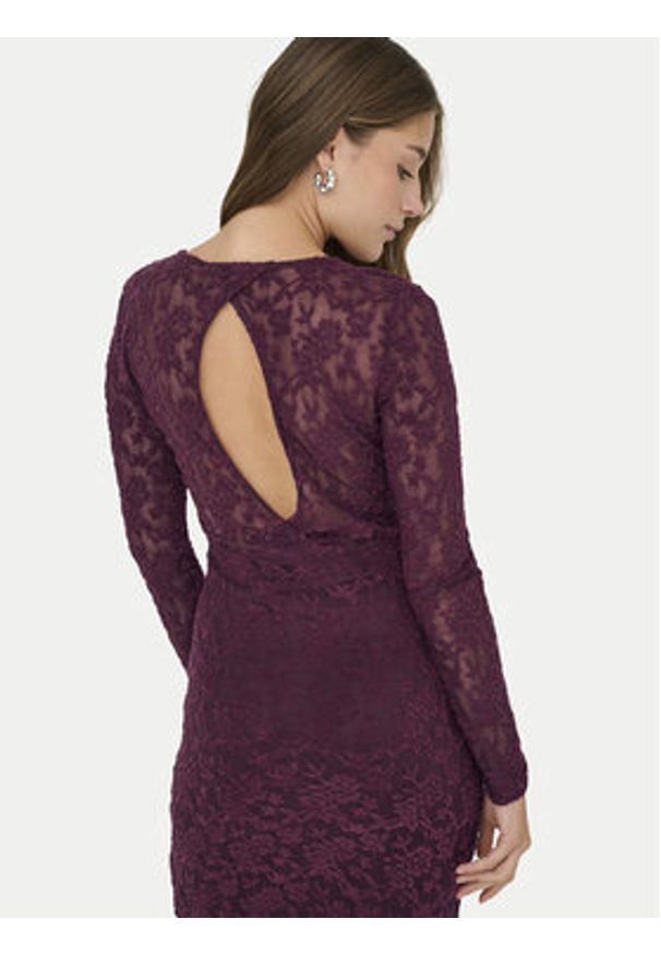 only - ONLY Sukienka koktajlowa Blaise 15356156 Fioletowy Slim Fit. Kolor: fioletowy. Materiał: syntetyk. Styl: wizytowy