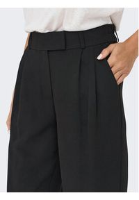 only - ONLY Spodnie materiałowe 15298840 Czarny Straight Fit. Kolor: czarny. Materiał: syntetyk