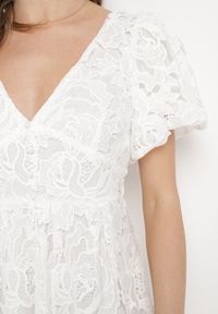 Born2be - Biała Sukienka Koronkowa z Krótkim Bufiastym Rękawem Ulessa. Okazja: na imprezę. Kolor: biały. Materiał: koronka #4