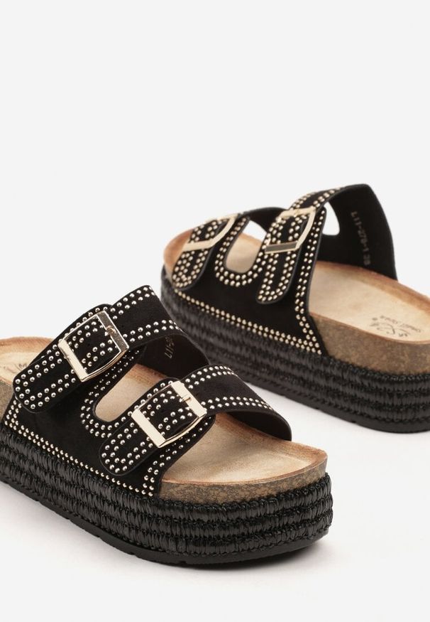 Born2be - Czarne Klapki z Paskami z Klamrami na Platformie z Plecionki Ulrivae. Okazja: na spacer. Nosek buta: otwarty. Kolor: czarny. Materiał: jeans. Sezon: wiosna, lato. Obcas: na platformie