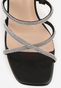 Born2be - Czarne Sandały na Szpilce z Cyrkoniami i Kwadratowym Noskiem Vikirona. Zapięcie: sprzączka. Kolor: czarny. Wzór: aplikacja. Obcas: na szpilce. Styl: wizytowy #4