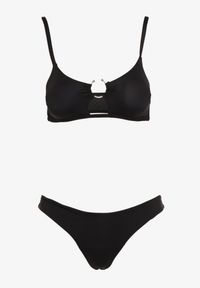 Renee - Czarne Bikini Nieodpinany Biustonosz z Usztywnianymi Miseczkami i Klamerką przy Dekolcie na Regulowanych Ramiączkach Majtki z Elastyczną Gumką w Pasie. Kolor: czarny